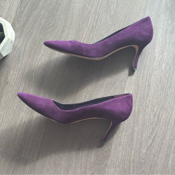 Manolo Blahnik Plum Purple Suede Pumps/Heels - Picture 7 of 8